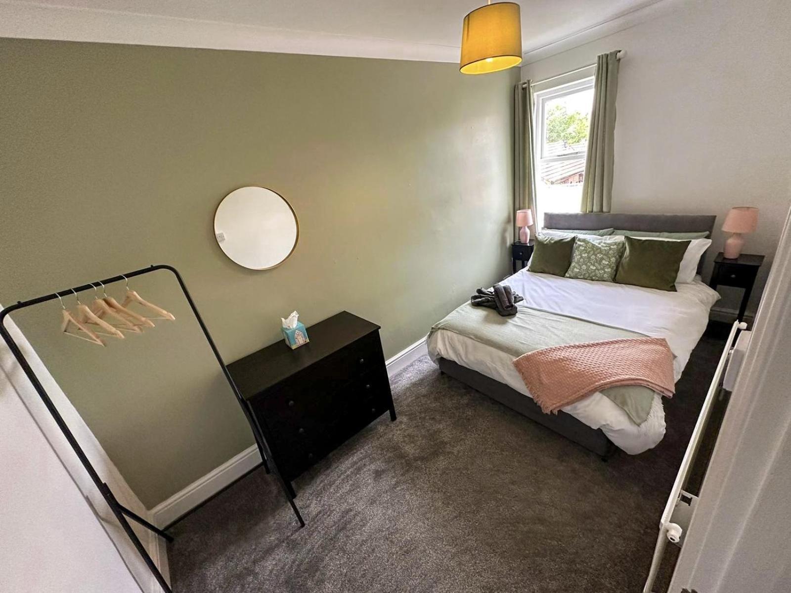 Cecil House - Stylish 2-Bed, Sleeps 5 Guests, Free Parking, Close To Cathedral, Bars & Restaurants 林肯 外观 照片