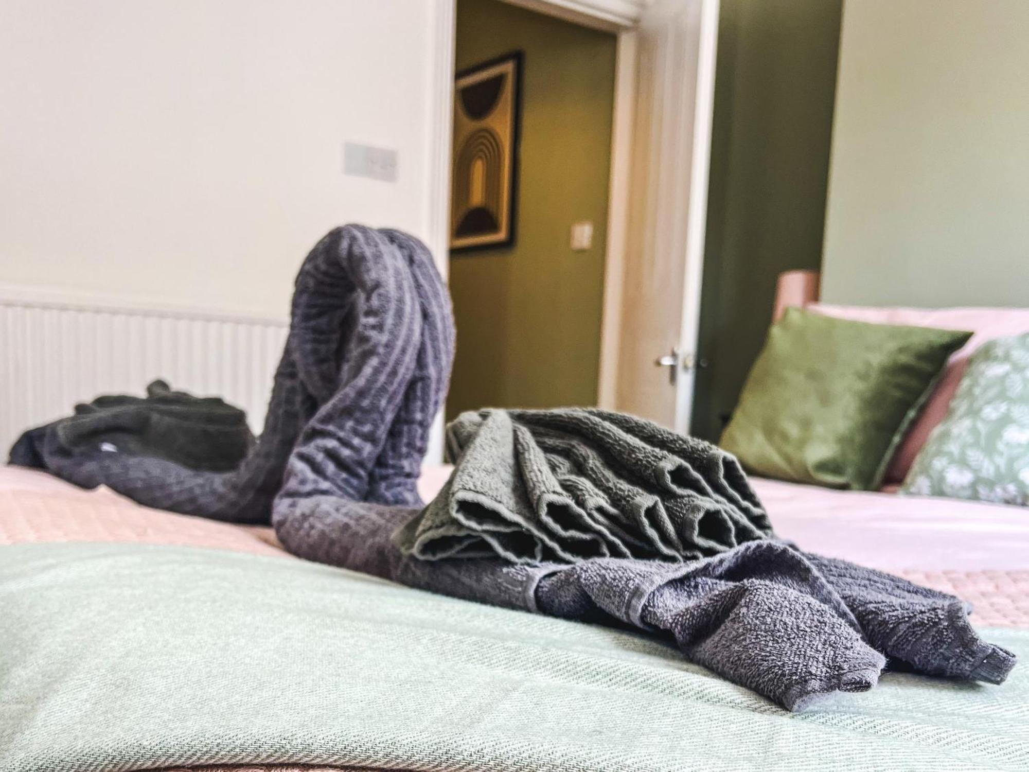 Cecil House - Stylish 2-Bed, Sleeps 5 Guests, Free Parking, Close To Cathedral, Bars & Restaurants 林肯 外观 照片