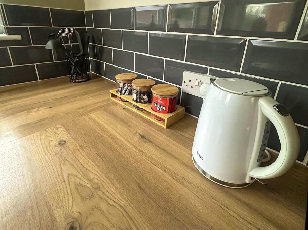 Cecil House - Stylish 2-Bed, Sleeps 5 Guests, Free Parking, Close To Cathedral, Bars & Restaurants 林肯 外观 照片